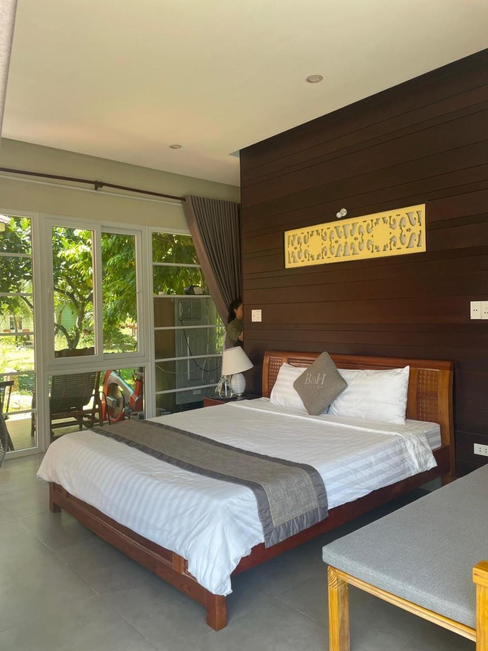 B&H Villa - Villa Has Swimming Pool Lang Co Exterior foto